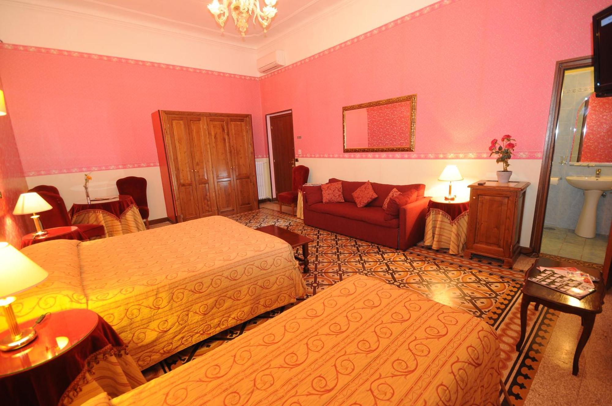 Hotel Sweet Home, Rome